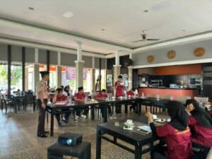 Dialog Interaktif Remaja pertemuan ketiga Dialog Interaktif Remaja pertemuan ketiga